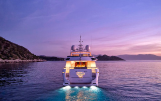 MILOS AT SEA 11