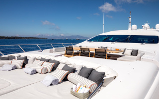 BEACHOUSE 8