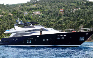 LADY AMANDA 2