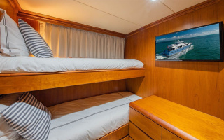 SILVER SEAS 16