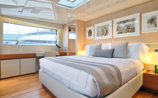 GOLDEN YACHT 33