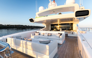 BEACHOUSE 6