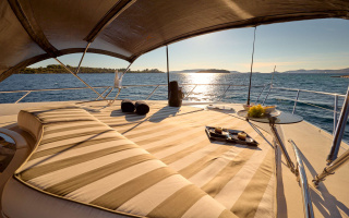 SUNSEEKER PREDATOR 72 GHOST 4