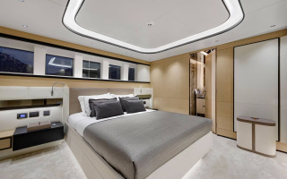 LADY LUNA 23