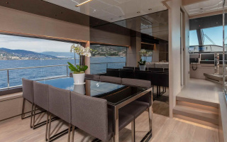 REGINE OF CANNES 11