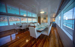 GRAND DAPHNE 7