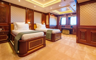 BLACK PEARL 36