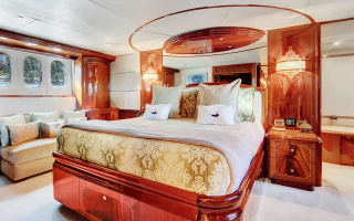 LE REVE 16