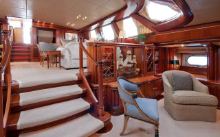 HYPERION 28