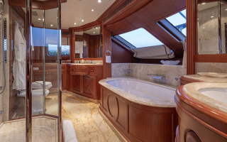RIVA I 24