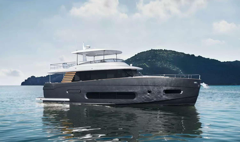 AZIMUT MAGELLANO 66