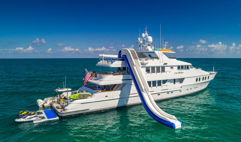 I LOVE THIS BOAT