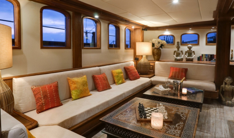 MUTIARA LAUT